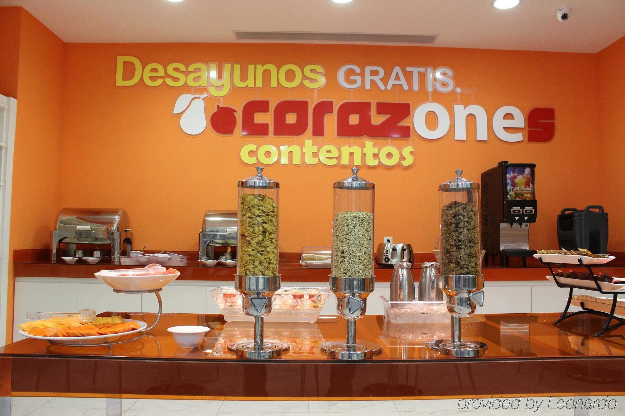 One Guadalajara Tapatio 호텔 틀라케파케 레스토랑 사진